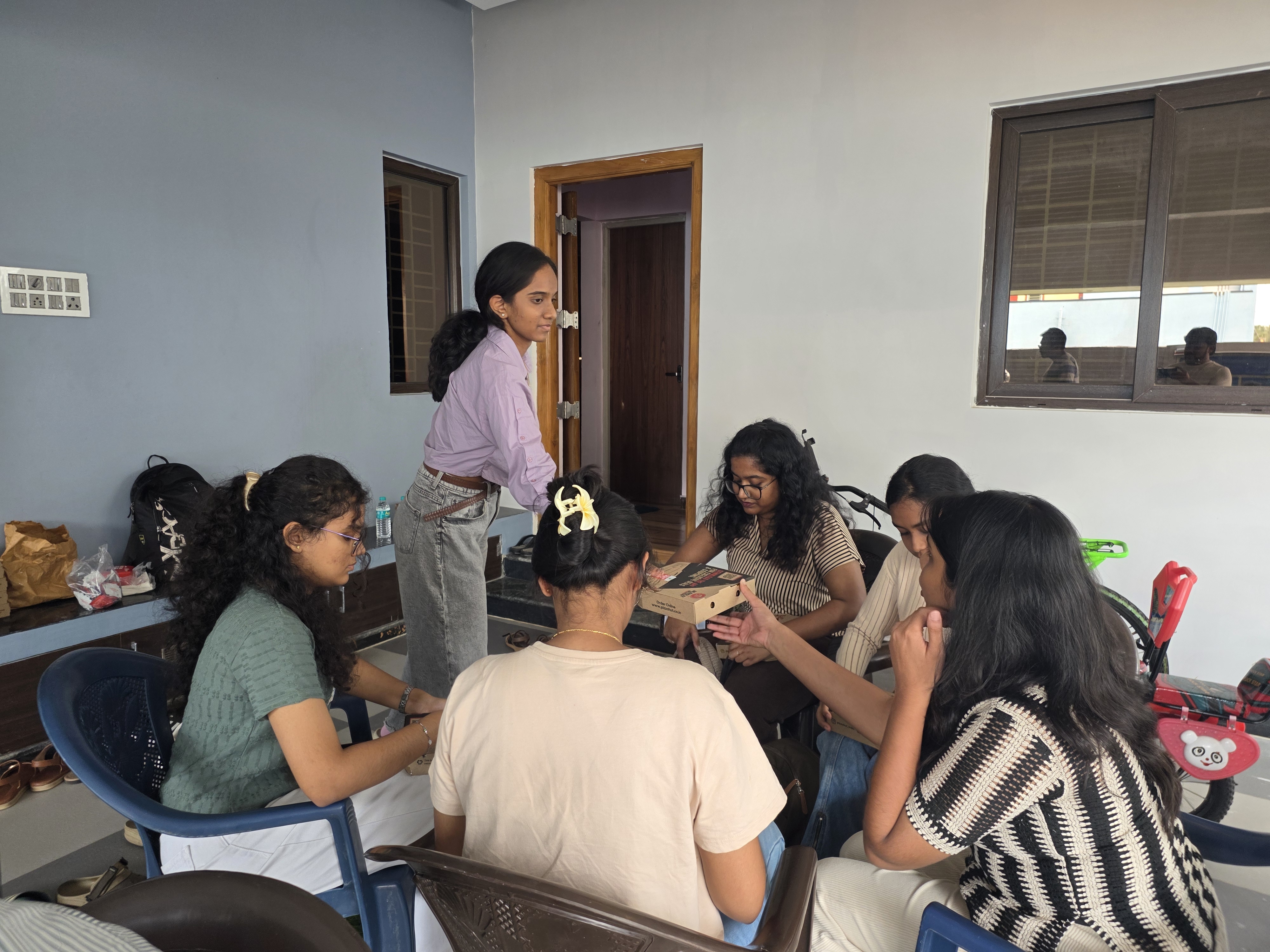 Participants engaging in hands-on labs during Microsoft Build LocalHost Salem at CodeSizzler